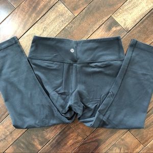 Lululemon crops